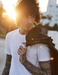 Julian Perretta – Pressefoto (Foto Credits (©): Sony Music)