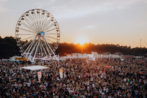 Deichbrand Festival 2024 / Riesenrad - Pressebild (Credits (c): DEICHBRAND Festival | Rainer Keuenhof)