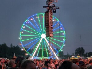 Das Riesenrad beim NDR 2 Papenburg Festival am 06.09.2024 - Bild: Credits: Pop-Himmel.de/Foto Credits (c): Hans Korte)