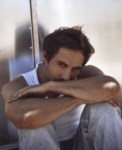 Max Giesinger - Pressefoto (Foto Credits (c): Christoph Köstlin)