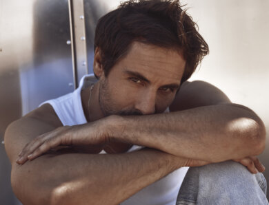 Max Giesinger – „Flugangst“ (Single + offizielles Video)