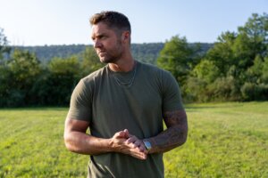 Brett Young - Pressebild (Foto Credits (©): CAA)